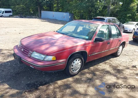 1992 Chevrolet Lumina из США, поврежденный, VIN 2G1WL54TXN9233232